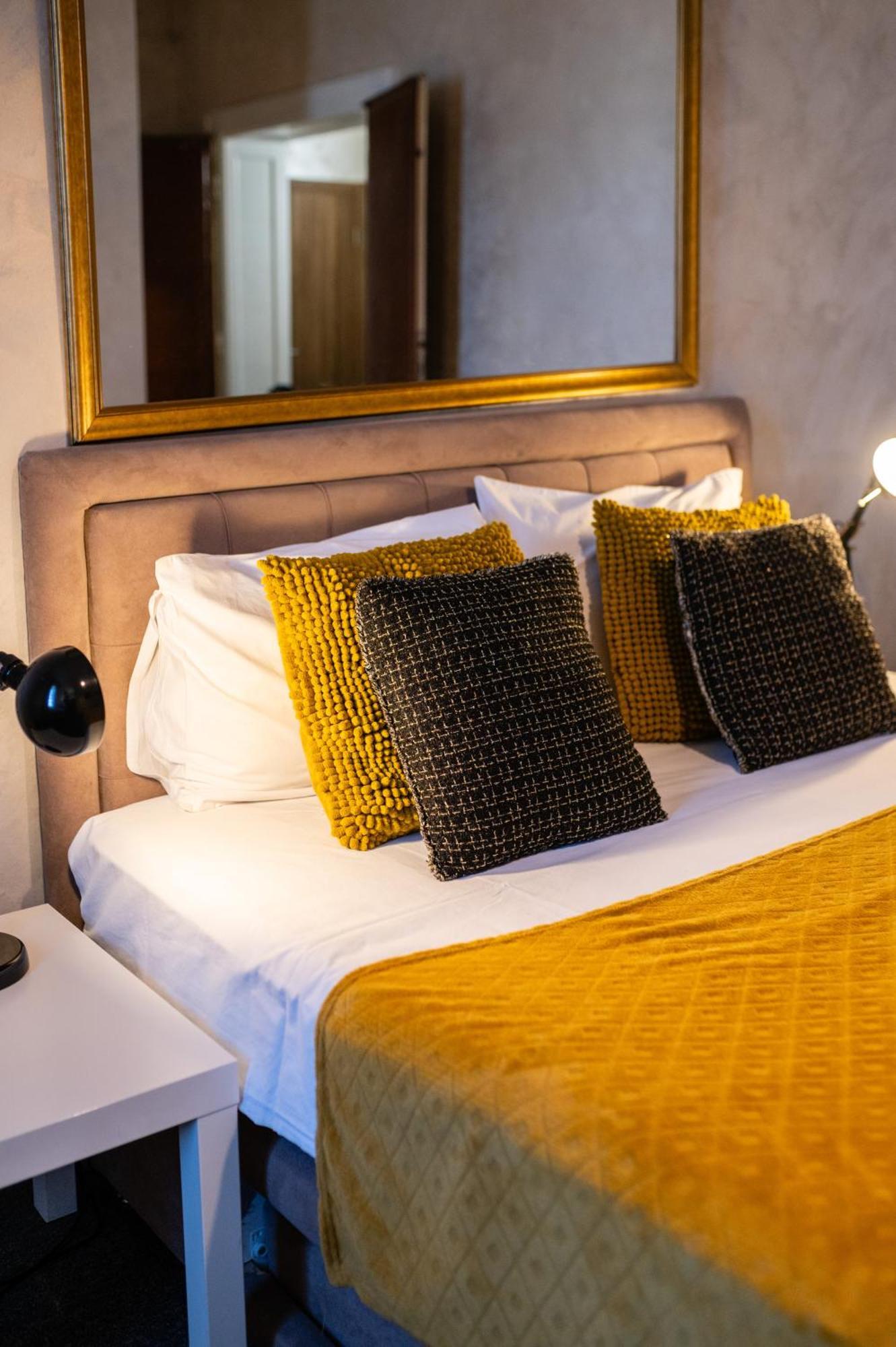 Central Square Apartments Белград Екстериор снимка
