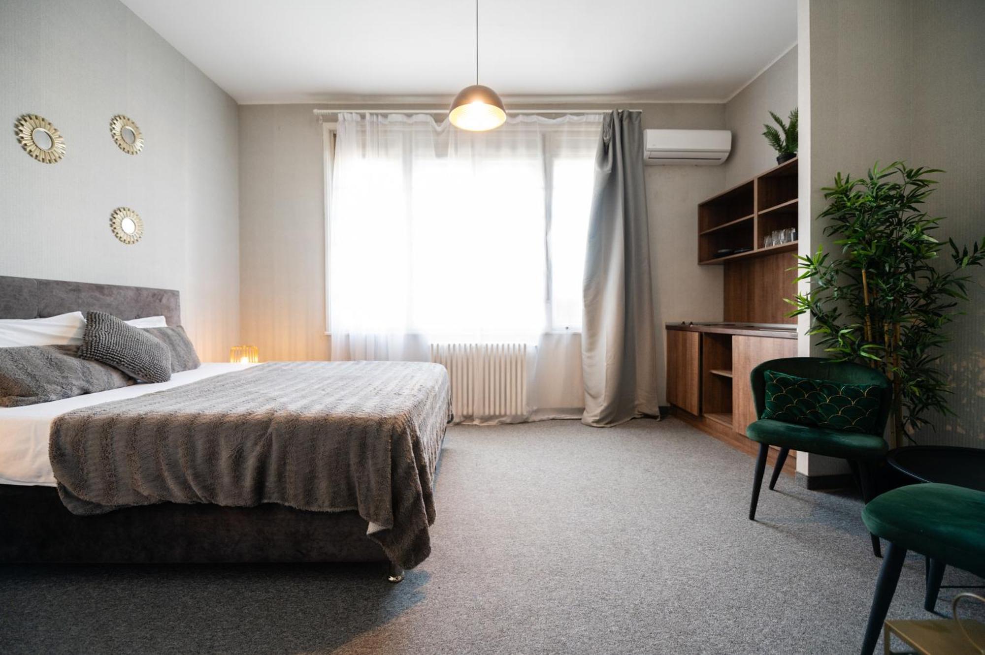 Central Square Apartments Белград Екстериор снимка