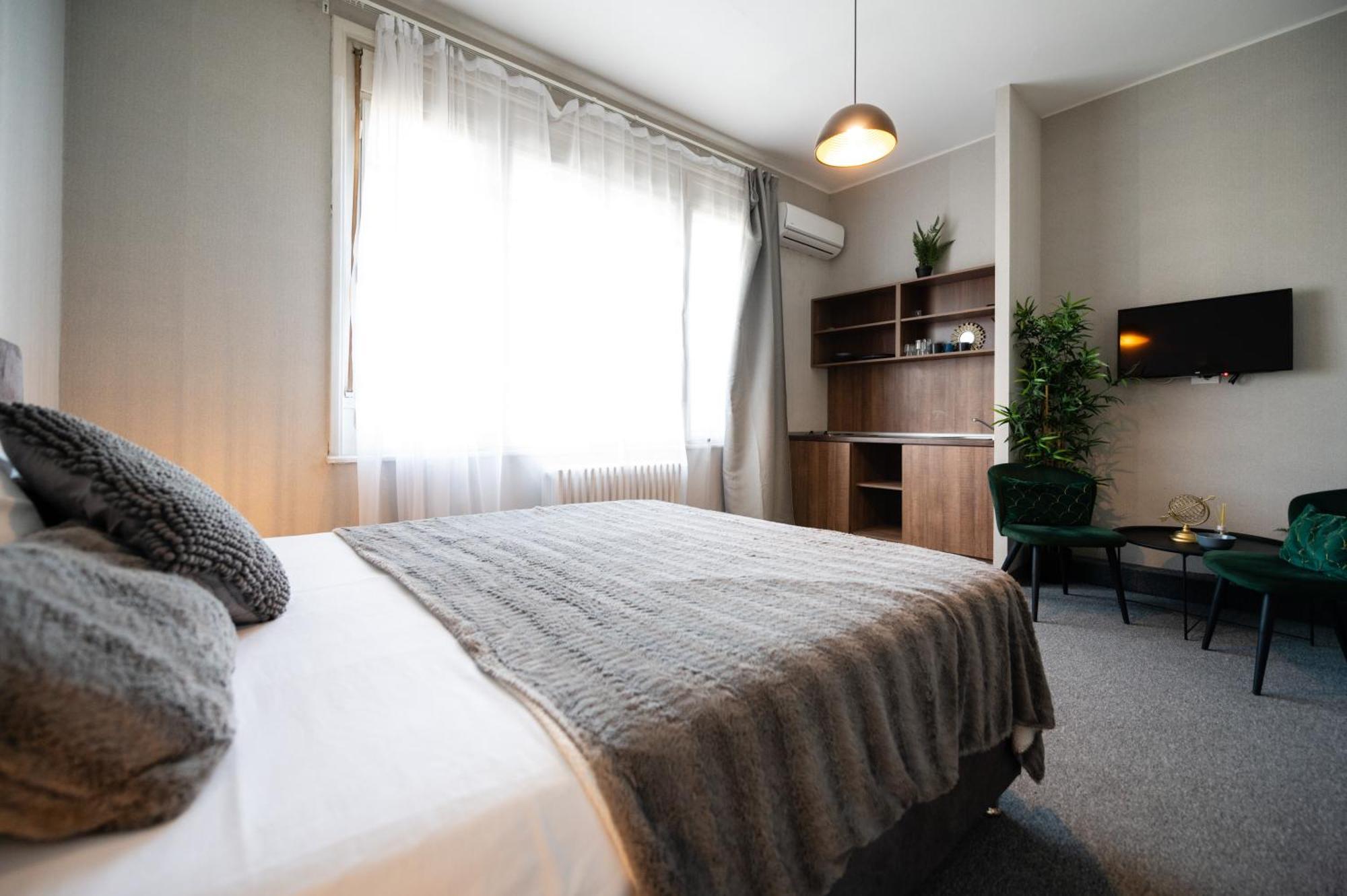 Central Square Apartments Белград Екстериор снимка