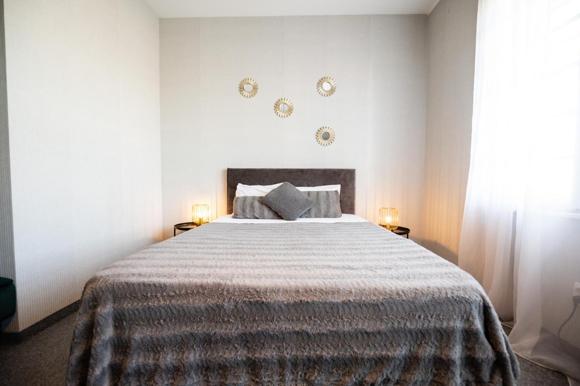 Central Square Apartments Белград Екстериор снимка