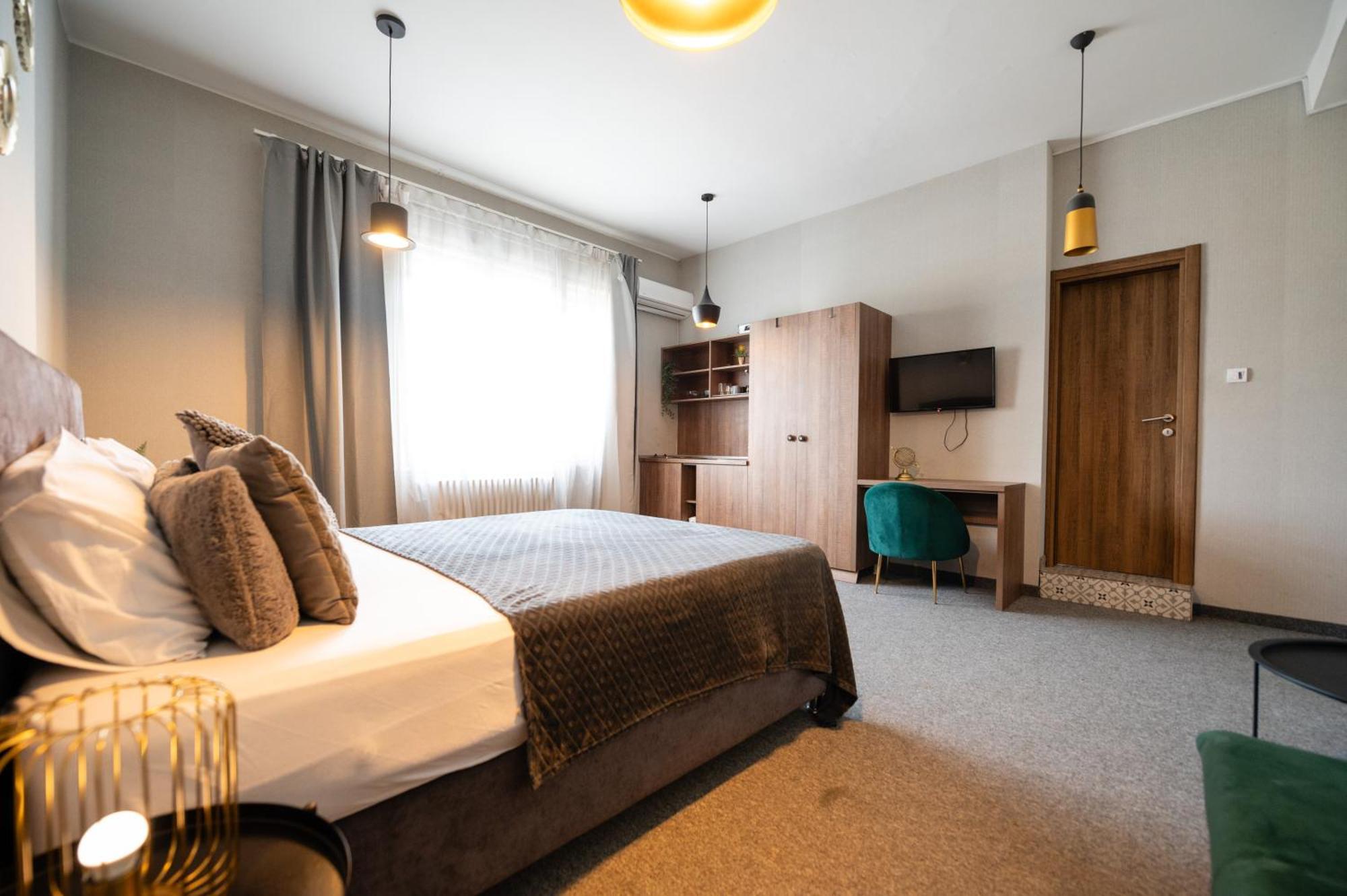 Central Square Apartments Белград Екстериор снимка